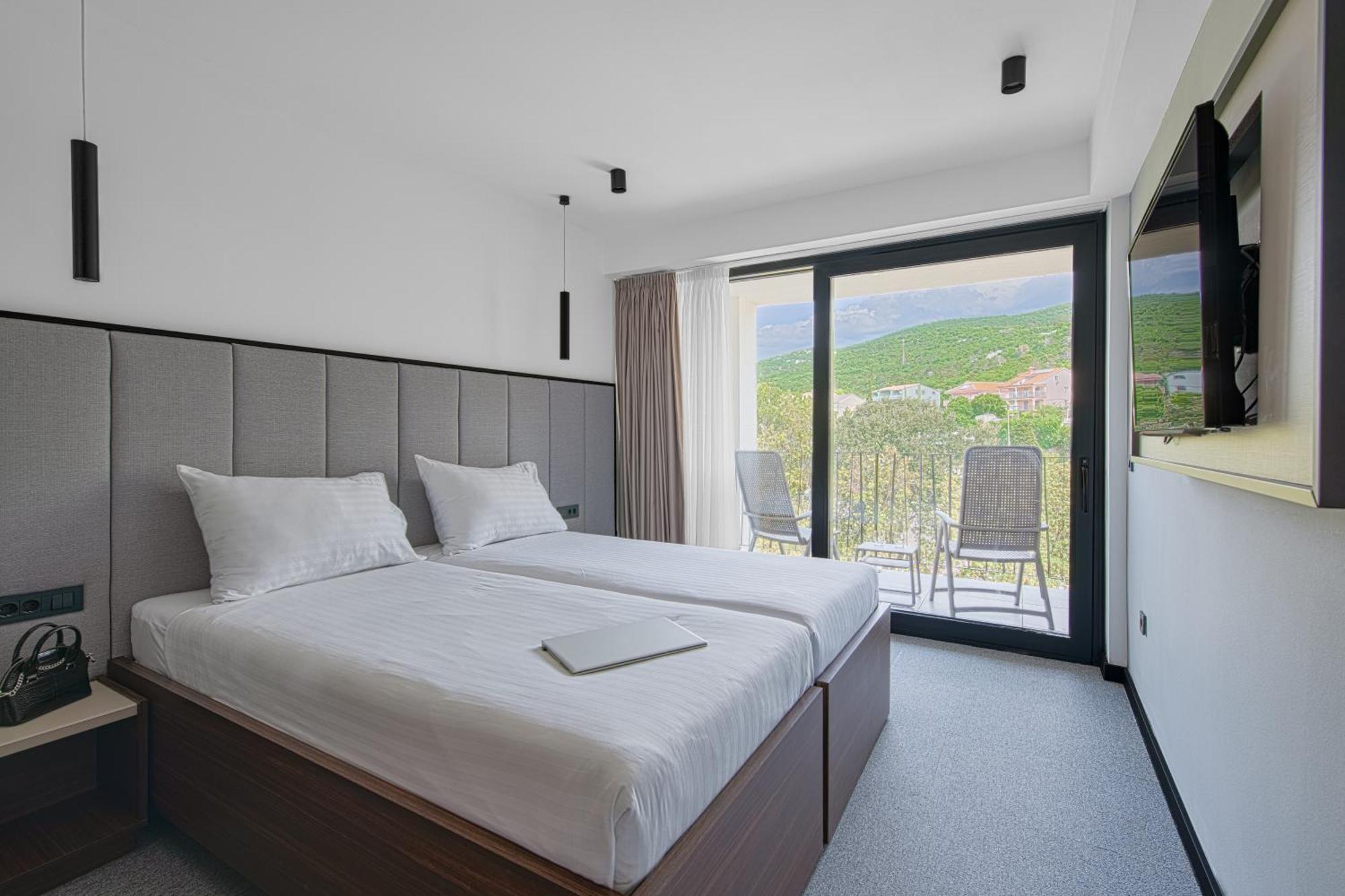 Hotel Ad Turres Цриквеница Экстерьер фото